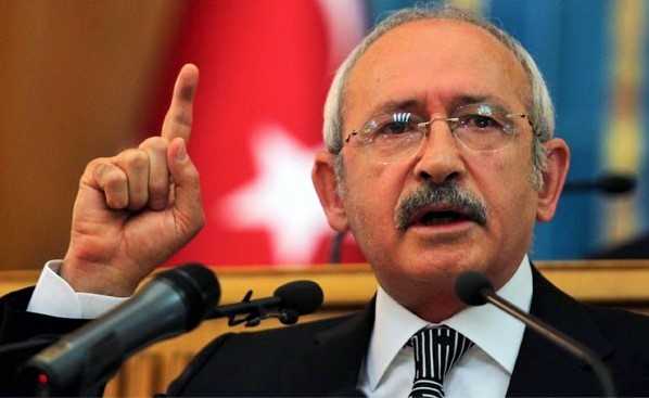 Siz ülkeye başbakan mı, saraya uşak mı arıyorsunuz?
