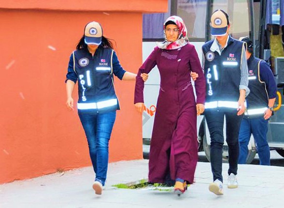 ‘Hakkari’ye neden okul açtınız?’