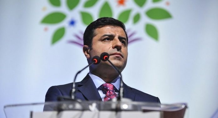 New York’ta Müslüman kadını yakmaya çalışan saldırgan aranıyor