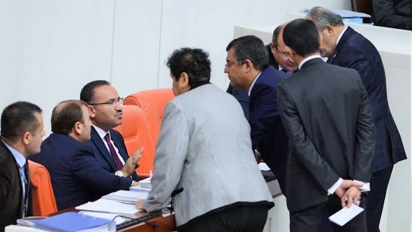 Cinsel istismar yasa teklifine tepki: AKP, tek kelimeyle sapıklığa ortak oluyor