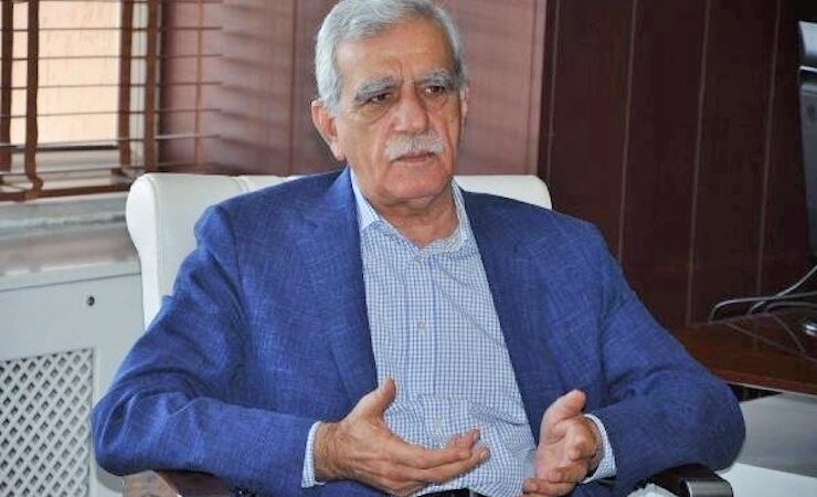 Mardin Belediye Eş Başkanı Ahmet Türk gözaltına alındı