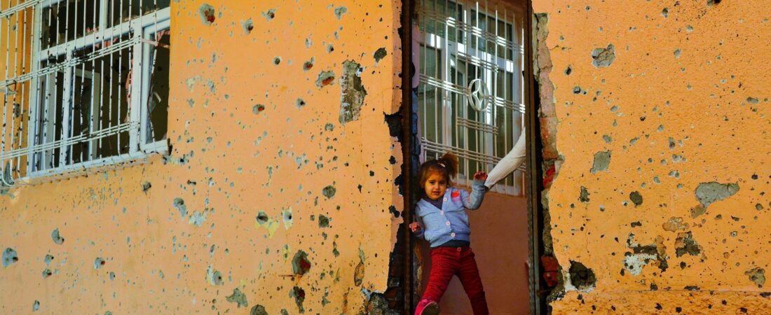 Sur’daki görüntülerle ilgili Altıok’tan açıklama: Tüm çocuklardan özür dilerim