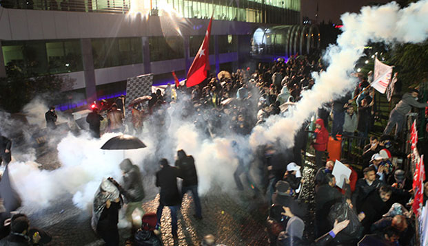 YANDAŞ MEDYA NEDEN BİRBİRİNİ YİYOR?