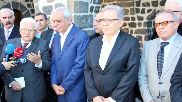 Diyalog Grubu’ndan Ahmet Türk’e ziyaret: Barış, dostluk ve seçilmiş parlamenterlere özgürlük için buradayız
