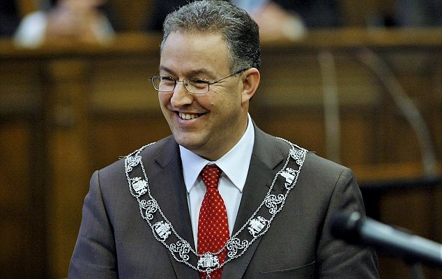 Rotterdam Belediyesi’nin Müslüman Başkanı Aboutalib: Türk başkonsolos yalan söyleyerek beni yanılttı