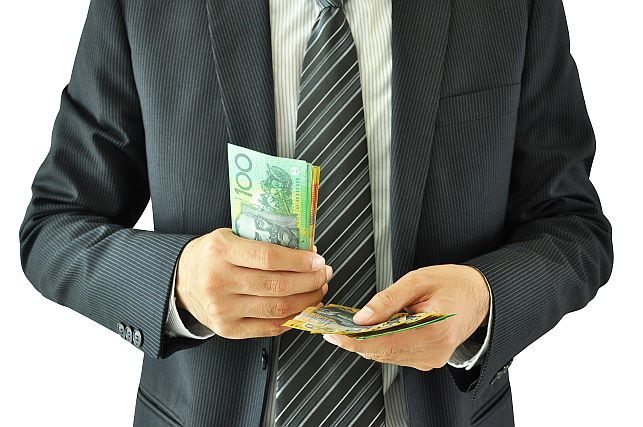 Toplumun beklentileri karşısındaki hassasiyet