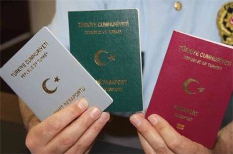 Kazak ekonomist,Türkiye’nin vatandaşına pasaport vermeme zulmünü “The Terminal” filmine benzetti