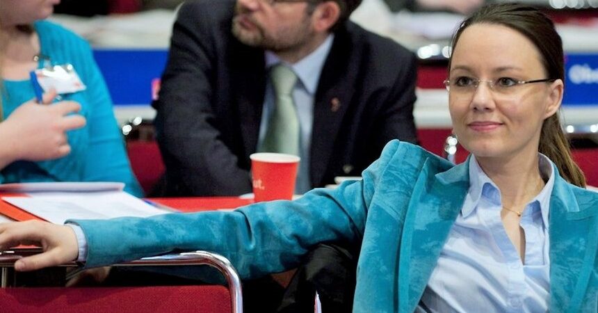 MİT’in listesinde Alman milletvekilleri de var