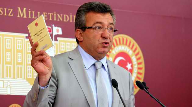 CHP ‘kontrollü darbe’ iddiasında ısrarcı