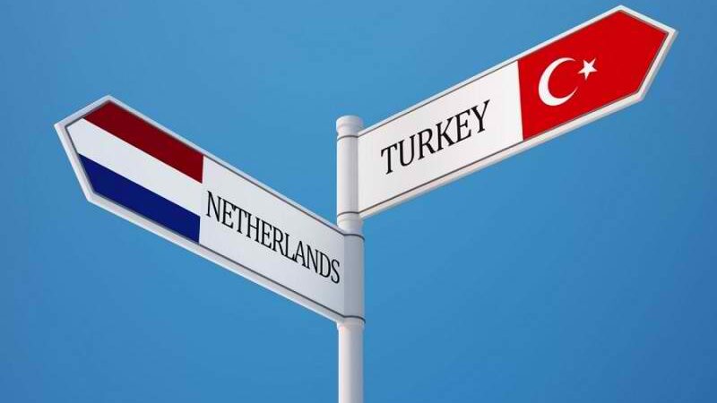 Hollanda: Yüze yakın çifte vatandaş Türkiye’den çıkamıyor