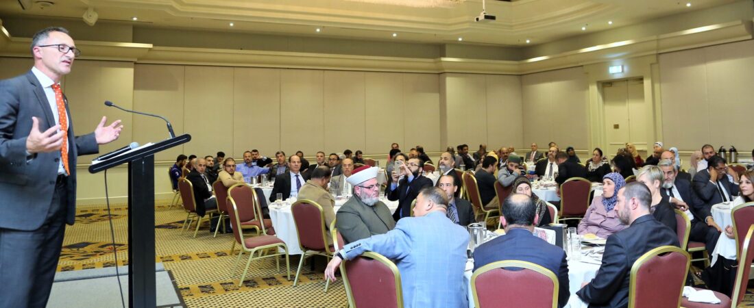 Yeşiller Partisi Başkanı Di Natale: Siyasetçilerin  Müslümanlara yaptığı  saldırılara alınıyorum