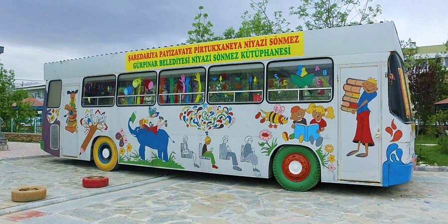 Kayyım, ‘örgüt propagandası’ iddiasıyla kütüphaneyi kapattı