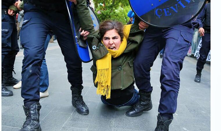 Devletin kolunu kopardığı Veli Saçılık: Bu fotoğraftaki kadın benim annem