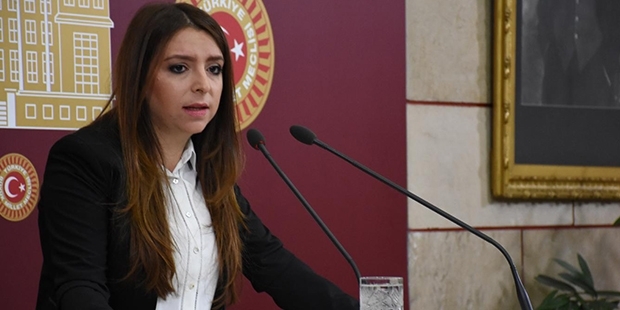 Tutuklu HDP’li vekil Burcu Çelik çocuğunu yanına istedi