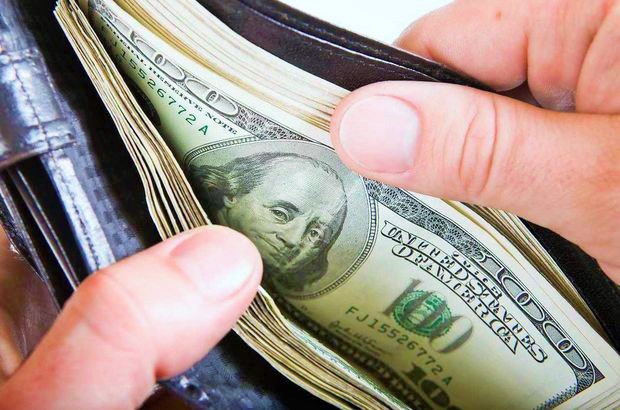 AKP polisinden iş adamına şantaj: 2 polis 500 bin dolar alırken suçüstü yakalandı