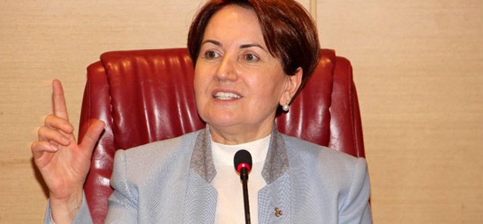 AKŞENER’DEN YENİ PARTİ SİNYALİ: EVE DÖNMÜYORUM, BABAANNE DE OLMUYORUM