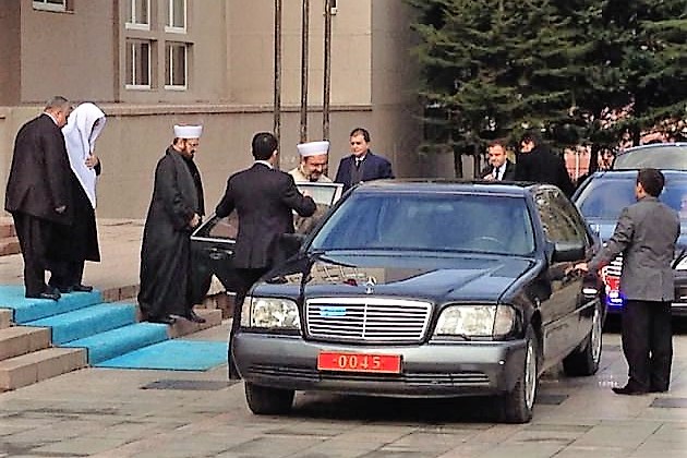 Zeit gazetesi: Türkiye ‘teröre destekle’ suçladığı 68 Alman şirketin arasıda Mercedes de var!