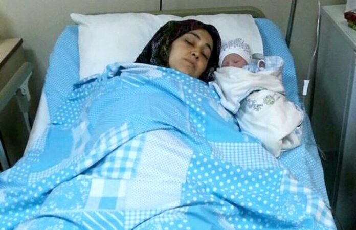 Doğumdan sonra gözaltı, Vicdan ve Adalet Nöbeti: Keyif mi alıyorsunuz, vicdanınız nerede?