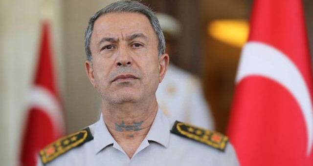 Org. Akar’ı taşıyan helikopter Pilotu duruşmada: Akar helikoptere bindiğinde boğazında herhangi bir kesik yoktu