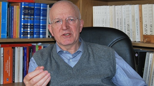 Anayasa hukukçusu Prof.Dr. İbrahim Kaboğlu’nun hukuk arayışı