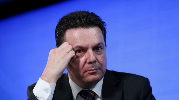 Çifte vatandaş siyasetçi sayısı yükseliyor: Senatör Nick Xenophon da İngiltere vatandaşı çıktı