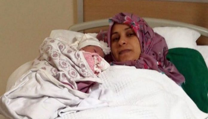 Mother detained over Gülen links one day after giving birth