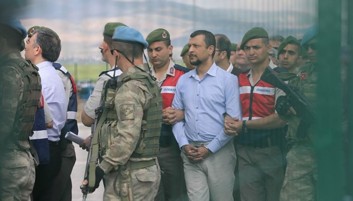 DARBE DAVASI HAKİMİ: SU O KADAR BULANIK Kİ, SİZİNLE ÇATIŞAN POLİSLER DE TUTUKLU