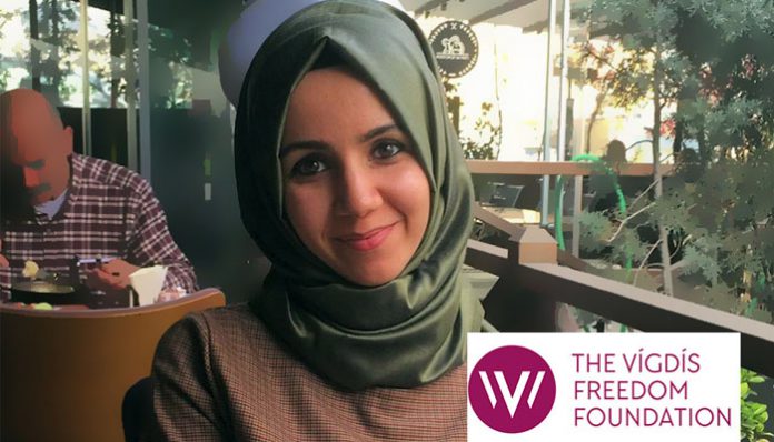Jailed journalist Ayşenur Parıldak given courage award by Norwegian rights group