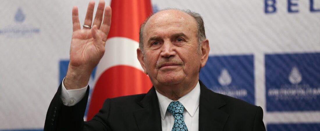 İBB Başkanı Kadir Topbaş istifa etti