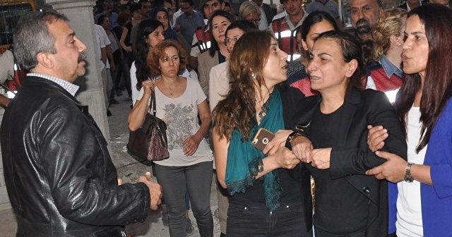 Cenazeye saldıranlar ilk duruşmada tahliye edildi