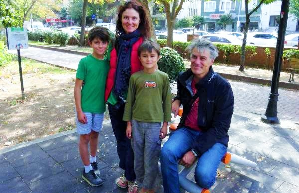 Avustralyalı çiftin kaybettiği iki oğlu 45 dakika sonra bulundu