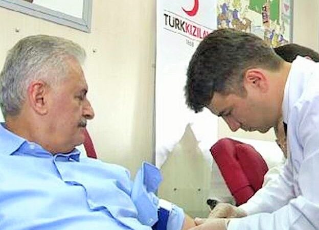 Binali Yıldırım, Kızılay’ı yakınlarına tahsis etti