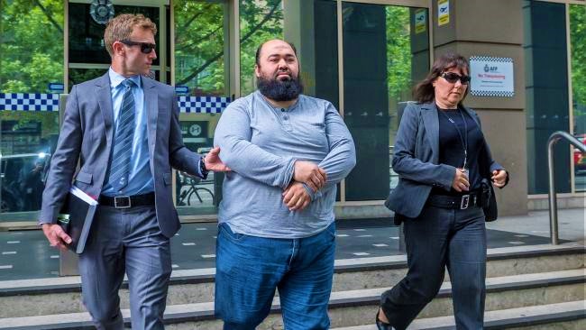 Melbourne’de IŞİD’e  operasyon: Hükümet’ten aldığı engelli maaşını IŞİD’e  gönederdi