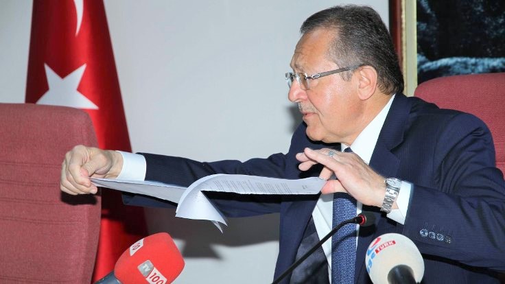 AKP’li Belediye Başkanı:İstifa etmem için ailemi tehdit ettiler, katlanılır gibi değil
