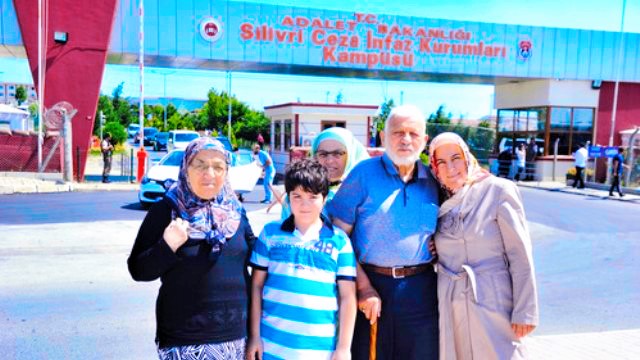 Zulme fazla dayanamadı: Hidayet Karaca’nın babası, evlat hasretiyle ruhunun ufkuna yürüdü
