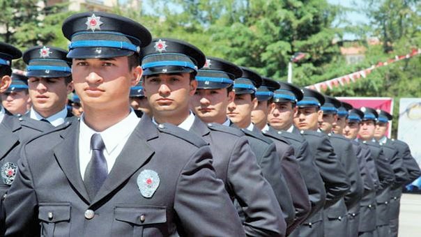 YİNE ‘HUKUK’ TANIMAZ SAVCI, YİNE OPERASYON: 75 POLİS KOLEJİ ÖĞRENCİSİNE GÖZALTI