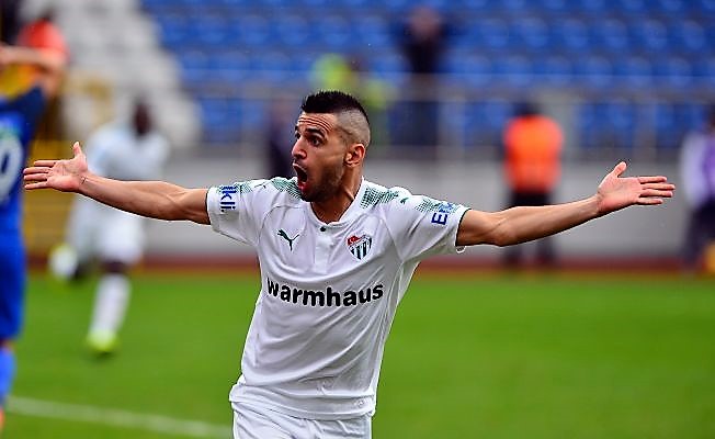 Bursaspor’un, Avustralya’lı oyuncusu Aziz Behich, takımının en golcü ismi oldu