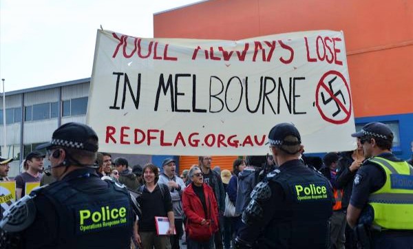 Melbourne’de aşırı sağcı Yiannopoulos’a tepki gösterileri