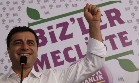 HDP: Yüce divan iktidarın divanı haline geldi