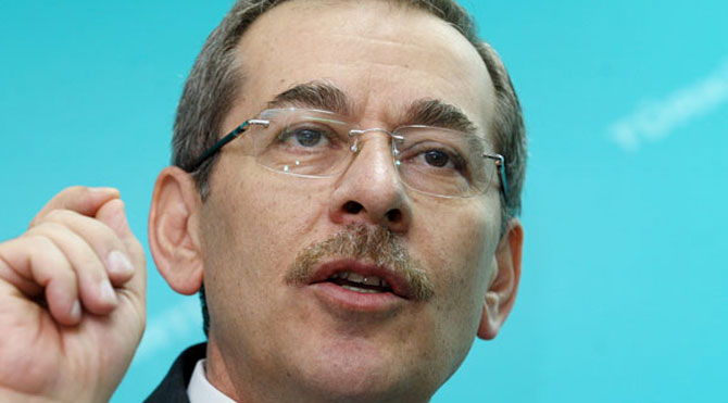 Şener’den AKP sözcüsüne: Hadsiz, terbiyesiz, sonradan türeme