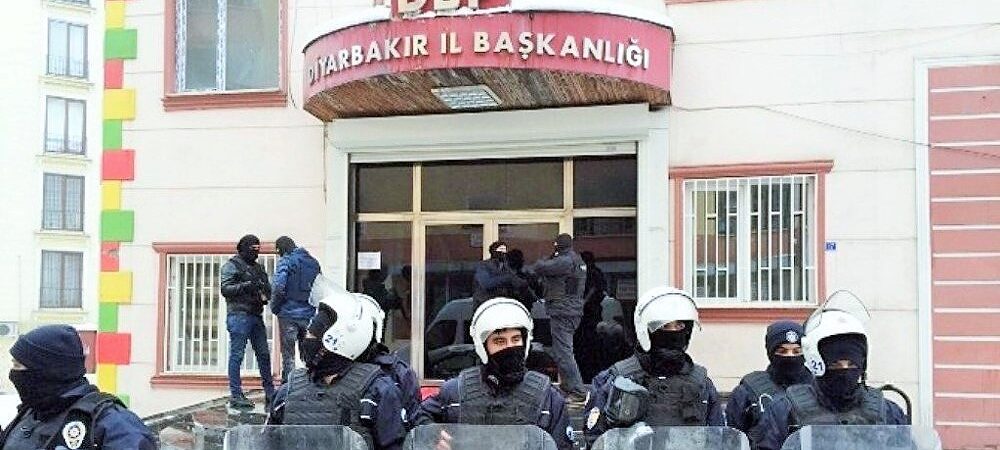 Zeytin Dalı Harekâtı – Sosyal Medya paylaşımları nedeniyle 40’ı aşkın kişi gözaltında