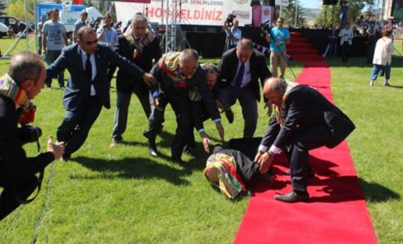 Okuyan, ‘Afrin’e giderim’ diyen Bahçeli’ye: Kürsüye gidemedin, Afrin’e nasıl gidersin?