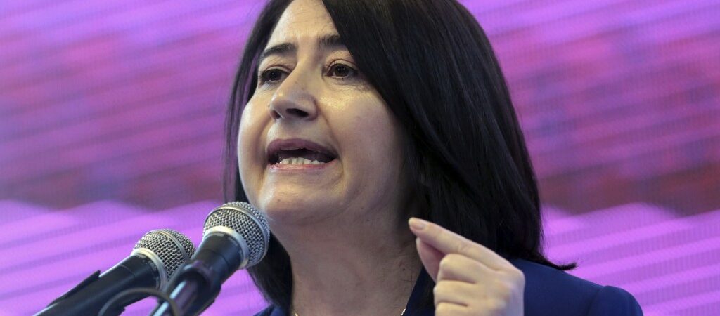 HDP Eş Genel eski Başkanı Serpil Kemalbay gözaltına alındı