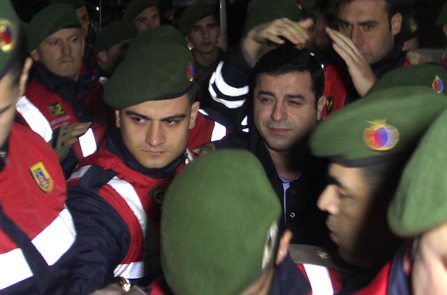 HDP eş Genel eski Başkanı Demirtaş: Basına bu kadar güveniliyorsa, duruşma canlı yayınlansın