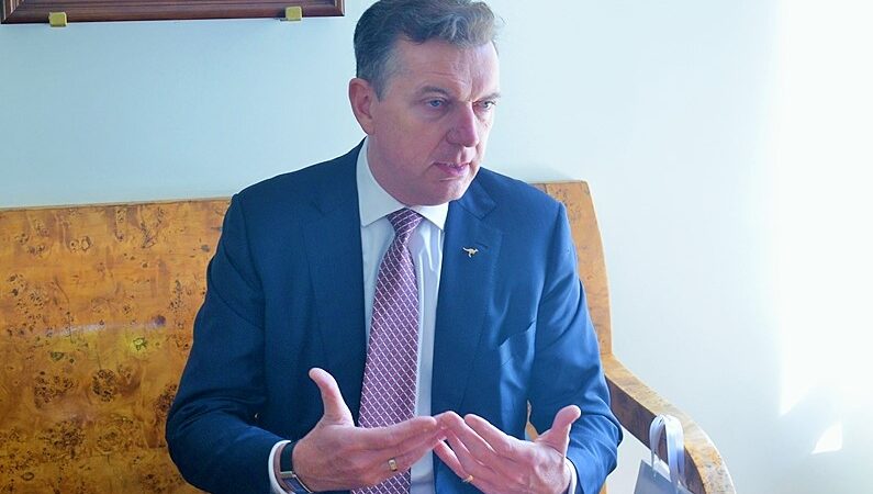 Avustralya’nın Rusya Büyükelçisi tek bir tweetle sokakları temizletti