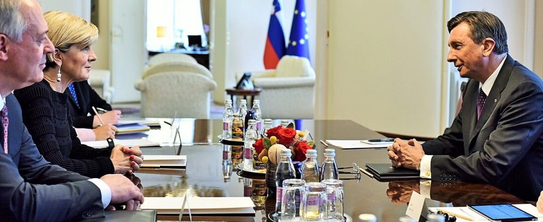 Dışişleri Bakanı Bishop: Sığınmacılara karşı değiliz ama sınırlarımızı korumakta da ısrarlıyız