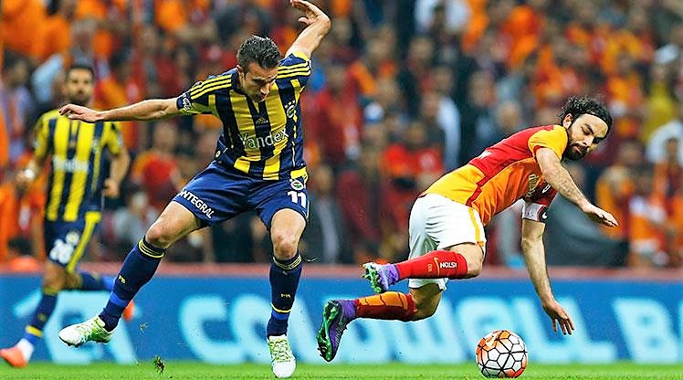 Dev derbi de gol sesi çıkmadı. Fenerbahçe-Galatasaray maçı golsüz berabere bitti.