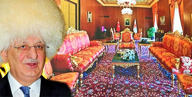 Meclis Başkanı İsmail Kahraman, makam odasının tavanını altın yaldızlarla süsletti!