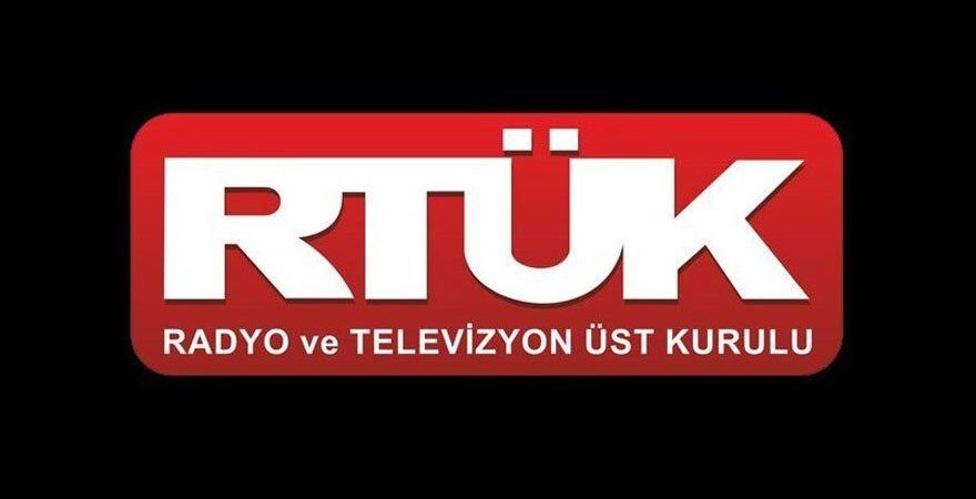 Bırakın CHP’lileri AKP’lilerin bile haberi yok diyen RTÜK üyesi: Çifte sansür, çifte denetim ve karanlık ortam