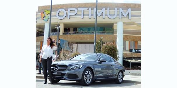 Avustralyalı talihli İzmir’de lüks otomobile sahip oldu